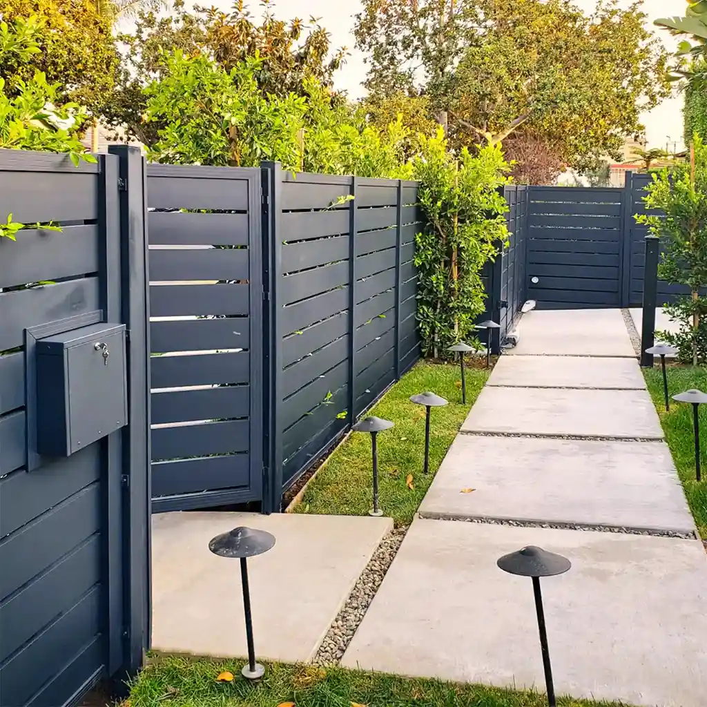 Fencingandgates-ezgif.com-optiwebp Fencingandgates-ezgif.com-optiwebp