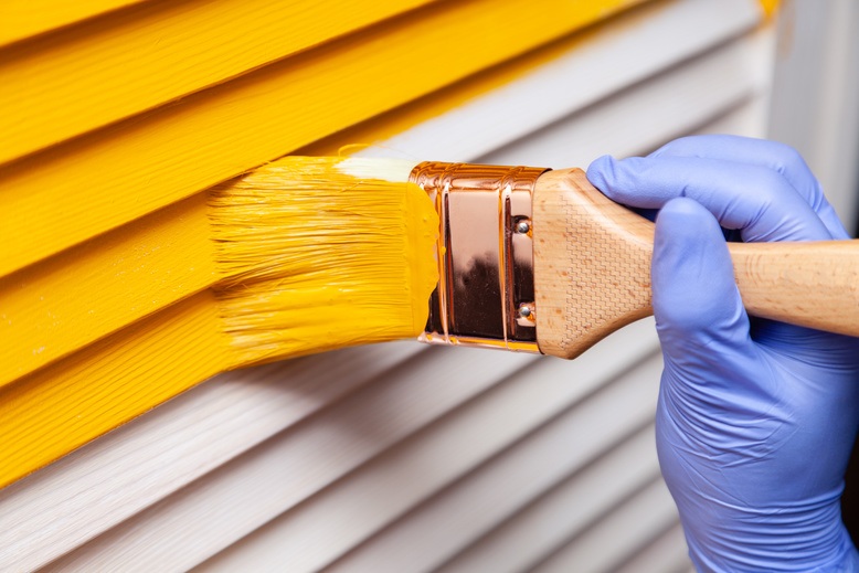 the-difference-between-interior-and-exterior-paint the-difference-between-interior-and-exterior-paint